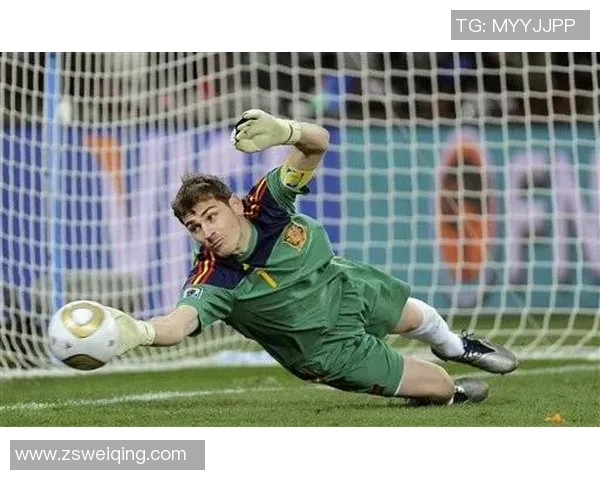 足球巨星华丽转身成女性偶像引发全球关注与热议